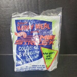 VTG 90's McDonald's Happy Meal Toy Hot Wheels Blade Burner Mini-Streex Pump Toy